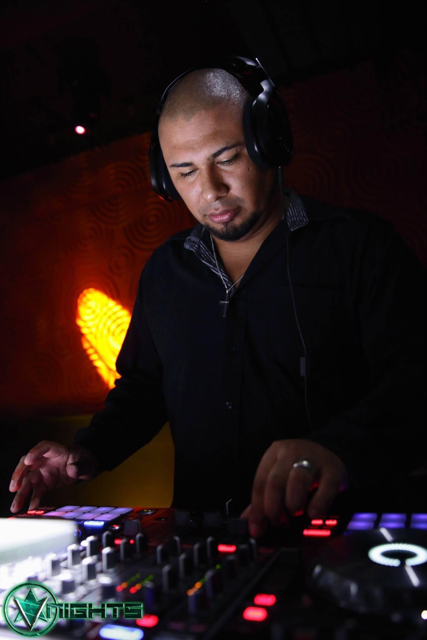 Voz Luis Sanchez performing as a DJ
